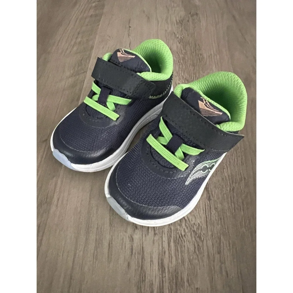 Saucony Infant Toddler Sneakers Shoes Gray Green Sz 4‎ Very Good Condition!